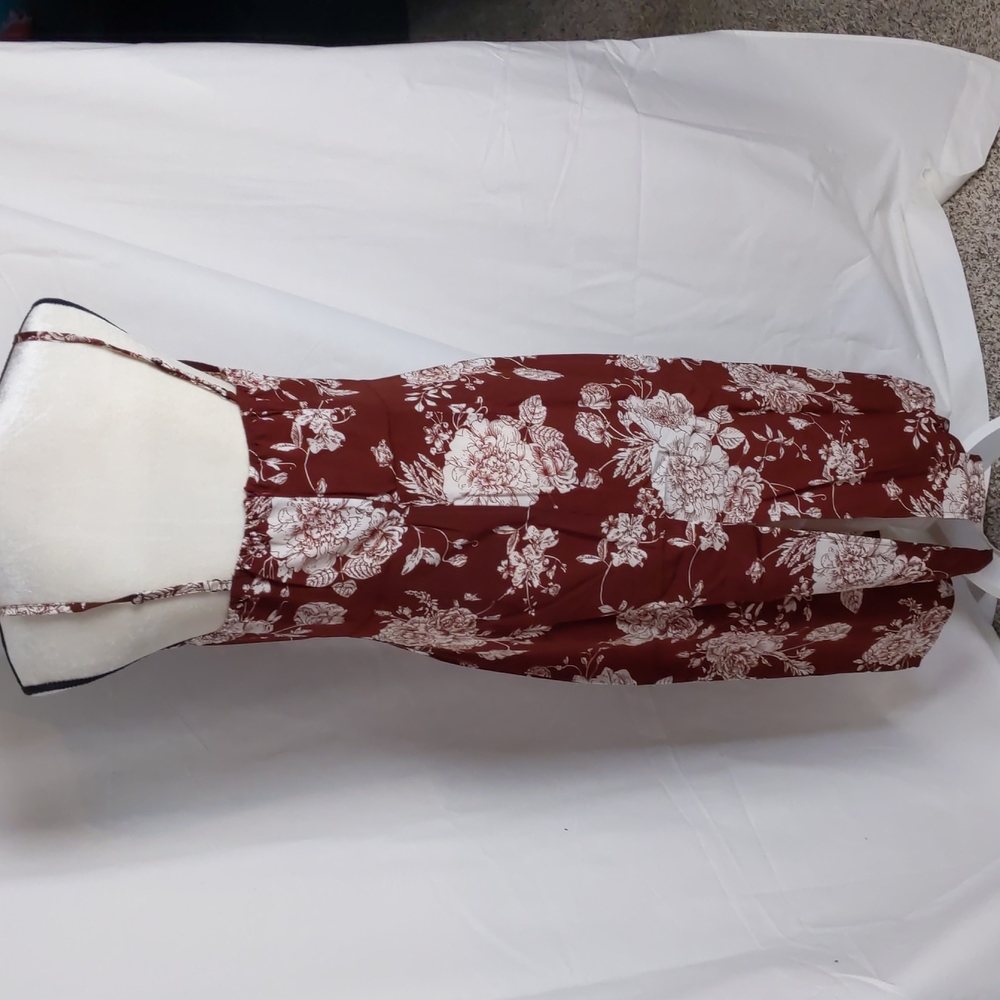 🆕 FLORAL Cowl Neck Burgundy Dress with Back Slit / Medium - Picture 4 of 8